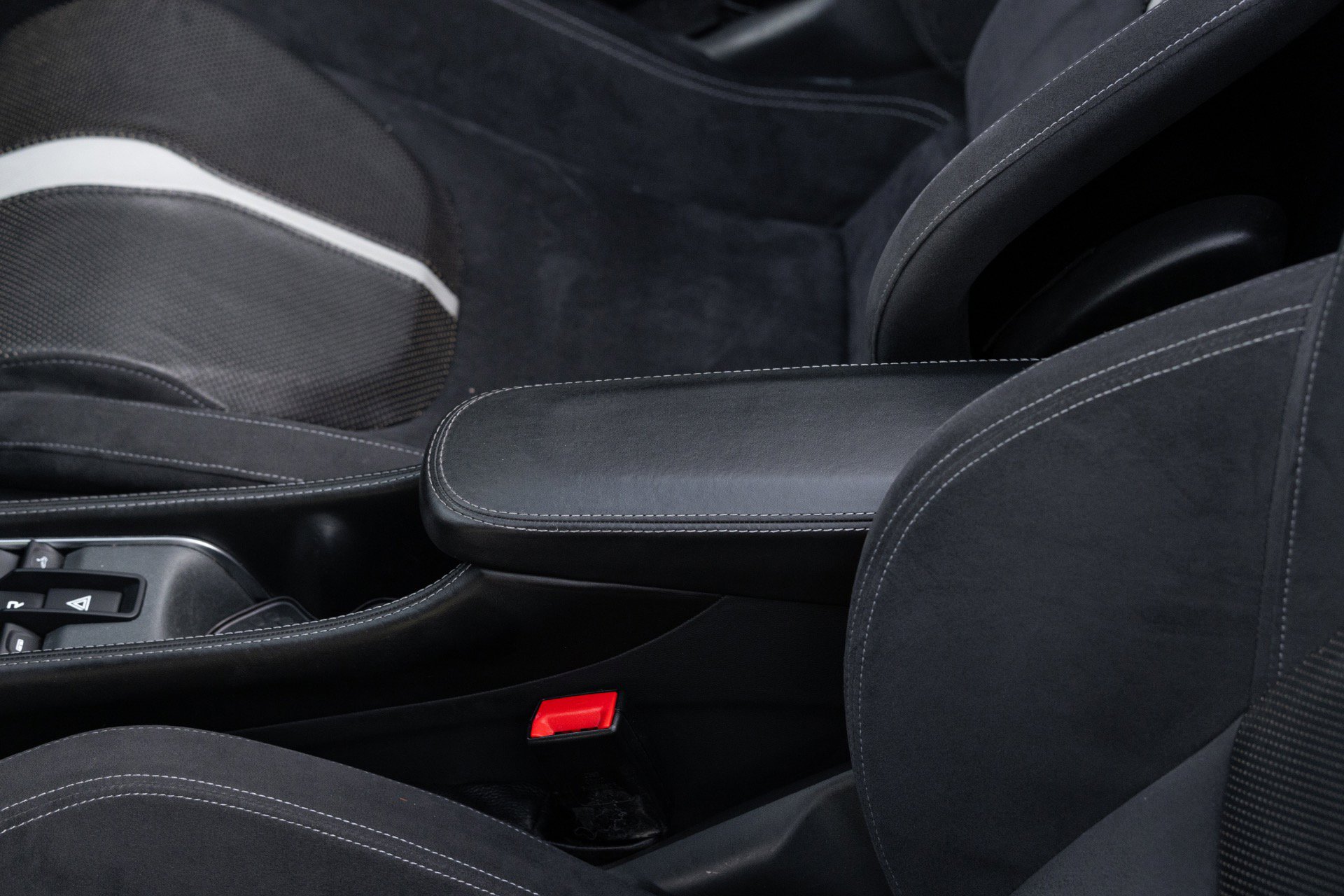 Used 2018 McLaren 570S Spider RWD image 44