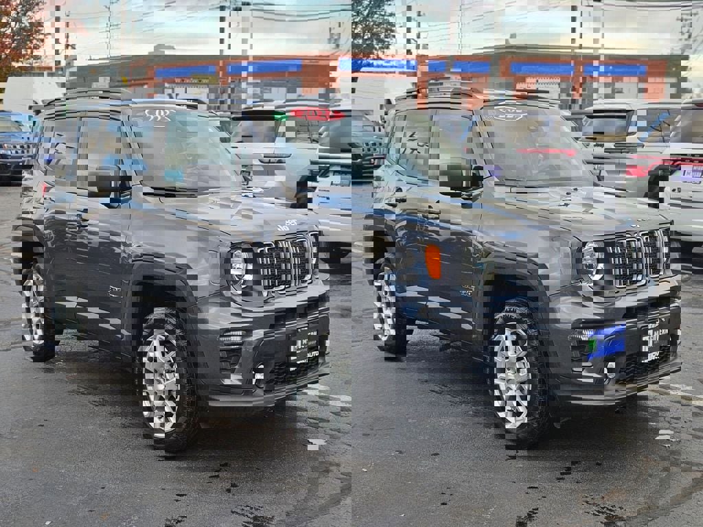 Used 2022 Jeep Renegade Latitude w/ Convenience Group image 5