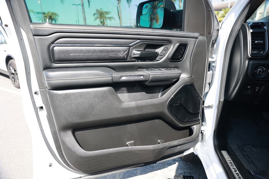 Used 2022 RAM 1500 Limited AWD/4WD image 17