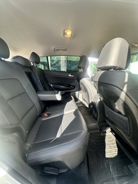 Used 2020 Kia Sportage EX image 18