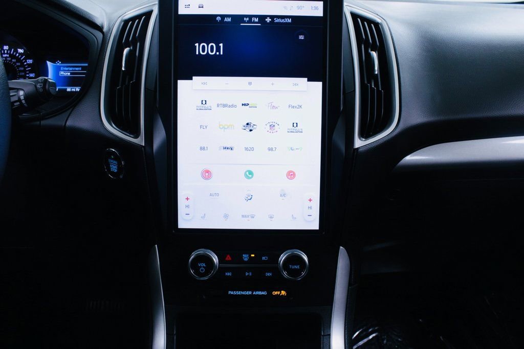 Used 2024 Ford Edge SEL image 15