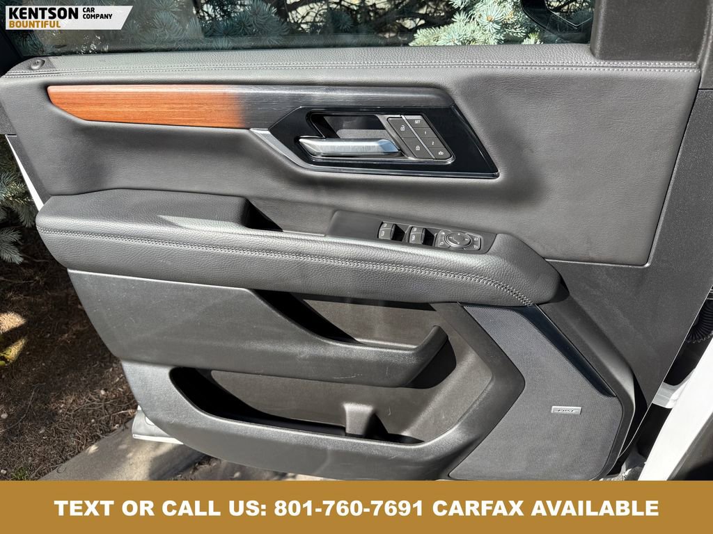 Used 2025 GMC Yukon XL Denali image 21