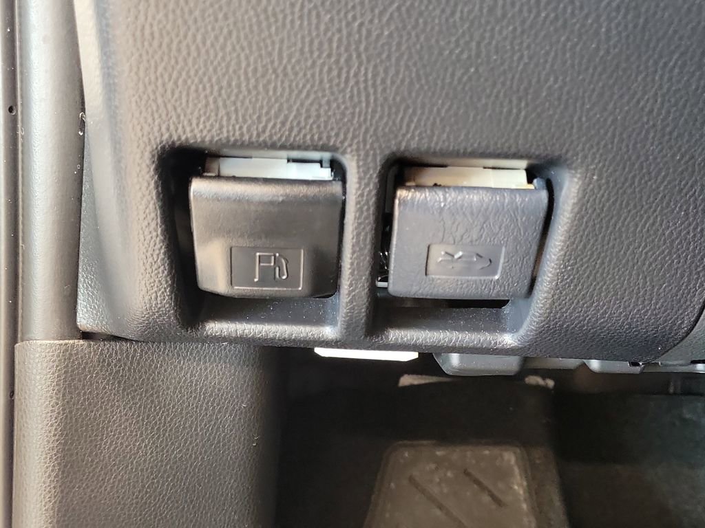 Certified 2023 Toyota RAV4 XLE Premium image 16