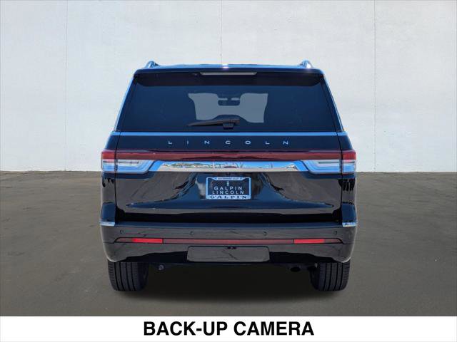 Used 2024 Lincoln Navigator Reserve AWD/4WD image 4
