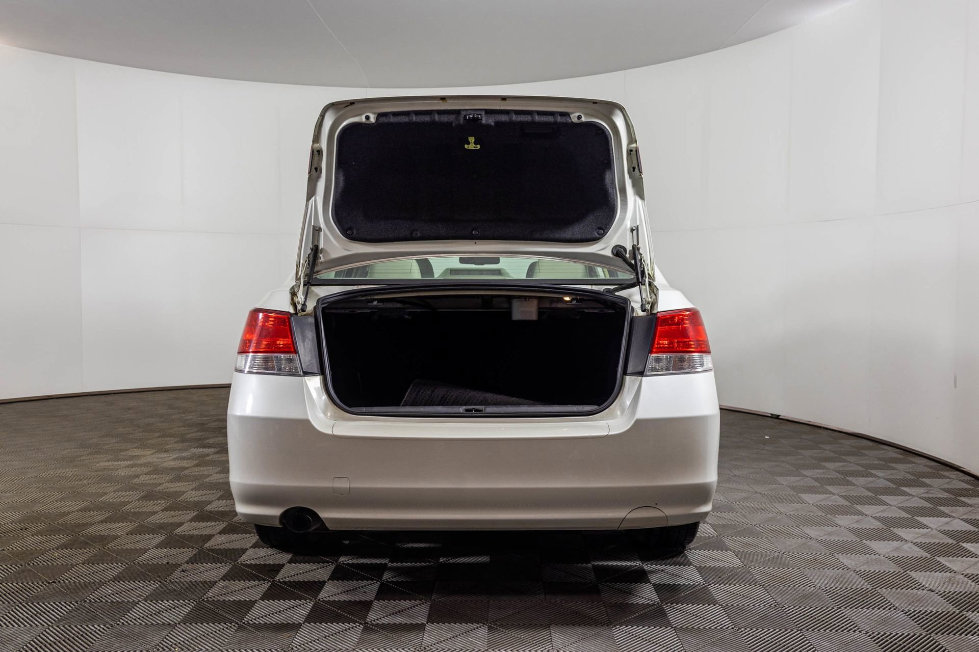 Used 2013 Subaru Legacy 2.5i Premium image 36