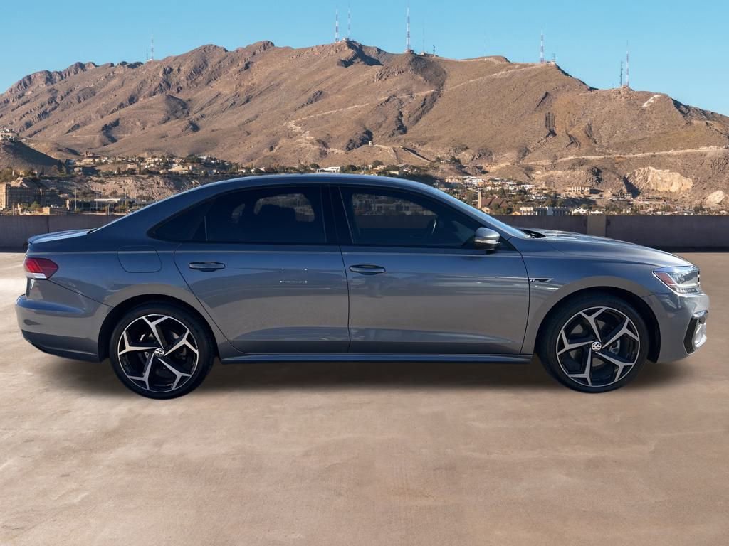 Used 2022 Volkswagen Passat 2.0T R-Line image 14