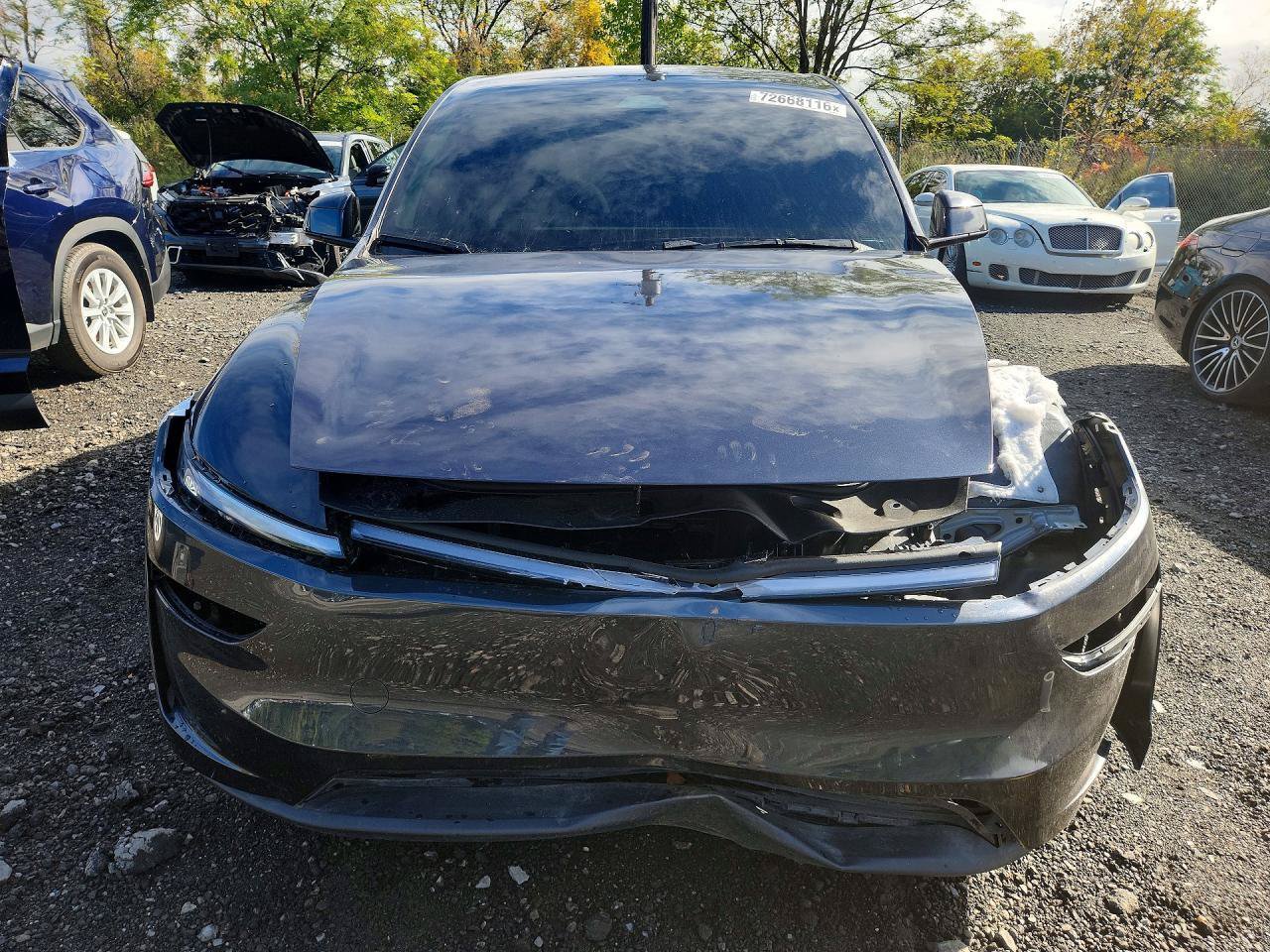 Used 2026 Tesla Model Y AWD image 2
