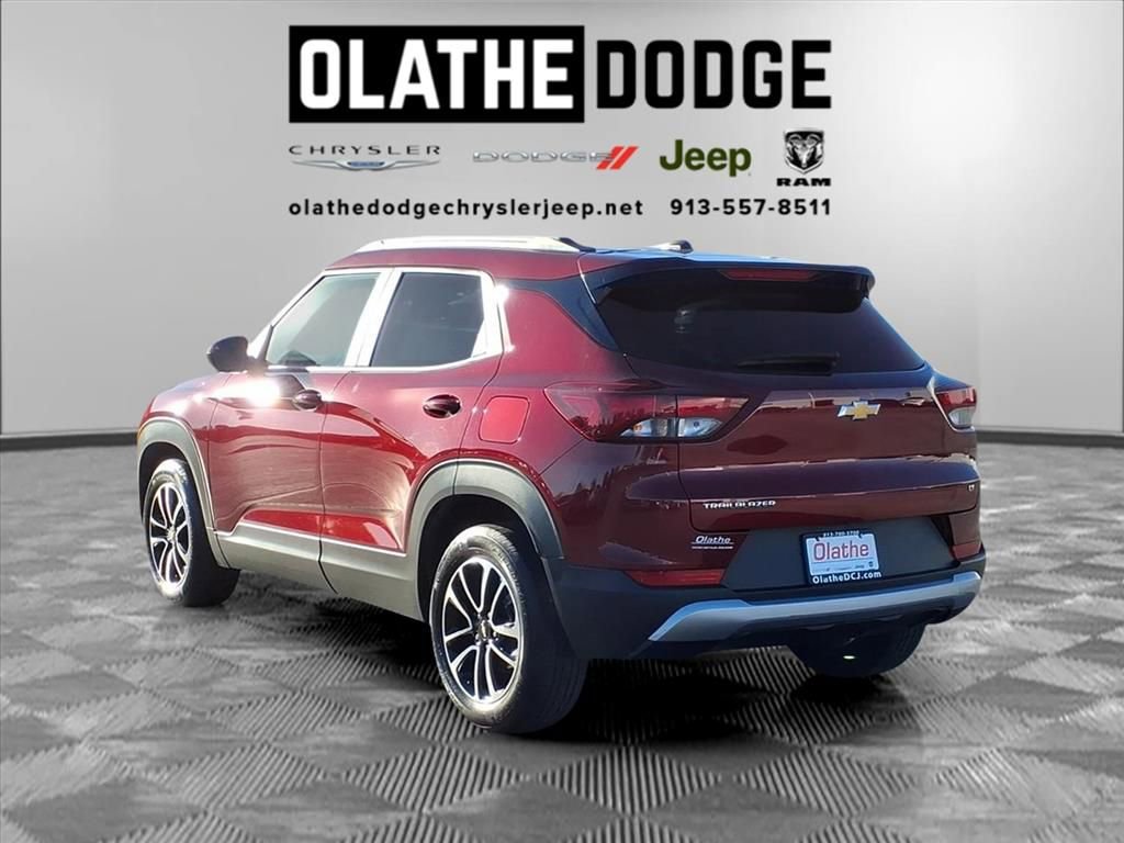 Used 2025 Chevrolet TrailBlazer LT image 4