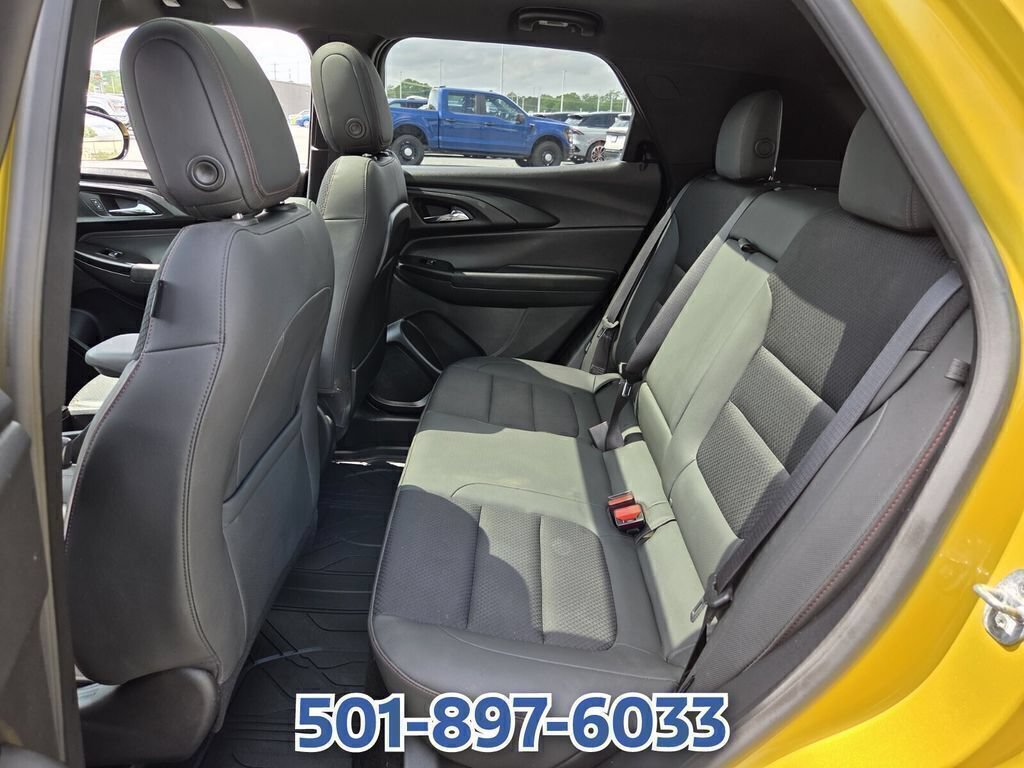 Used 2023 Chevrolet TrailBlazer RS w/ Sun and Liftgate Package FWD image 10