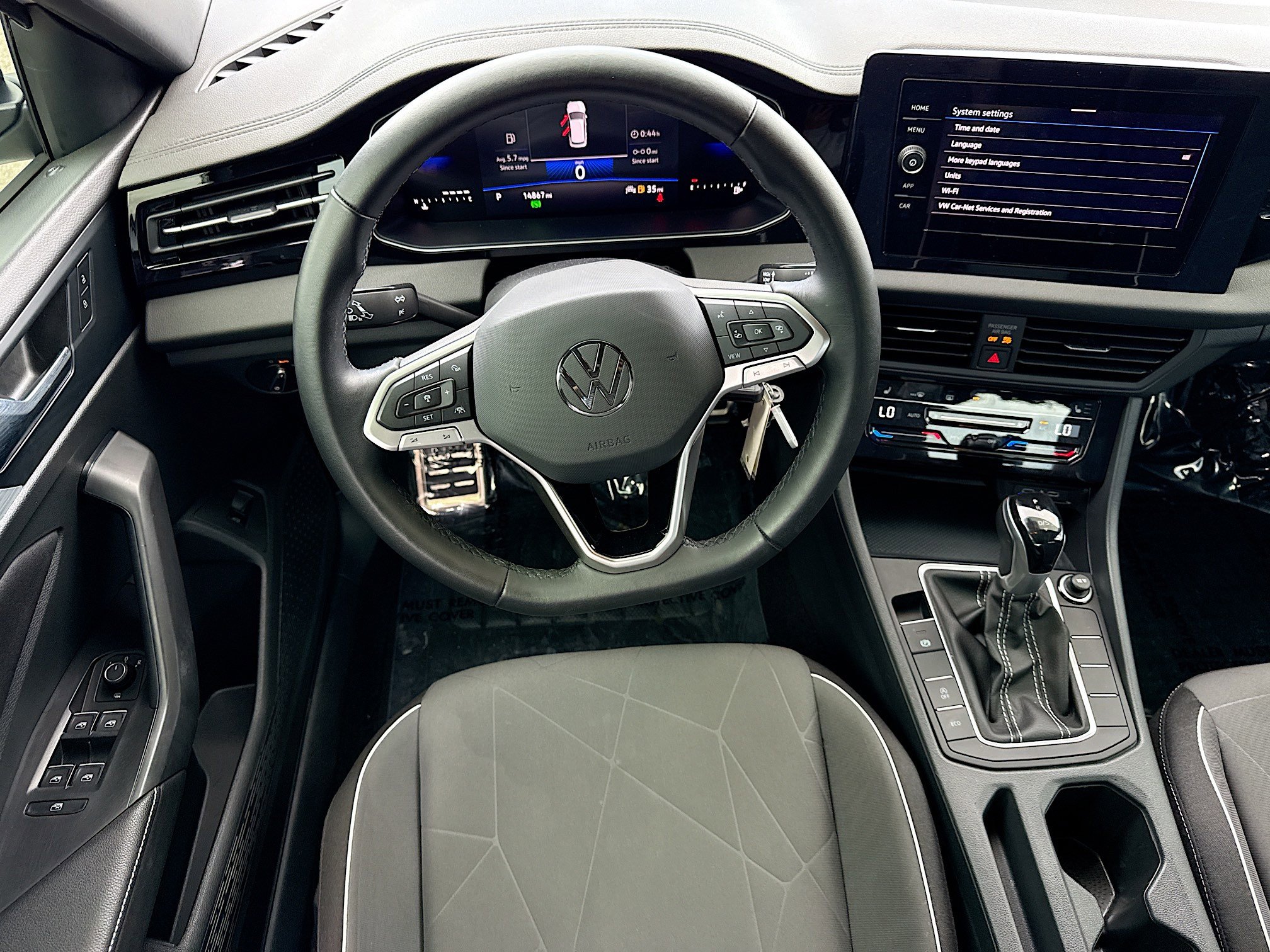 Used 2025 Volkswagen Jetta Sport FWD image 16