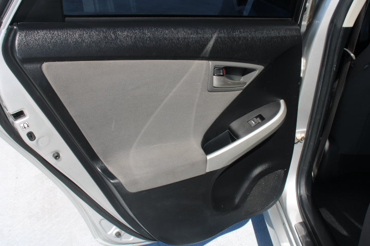 Used 2015 Toyota Prius Three w/ Solar Roof Package FWD image 11