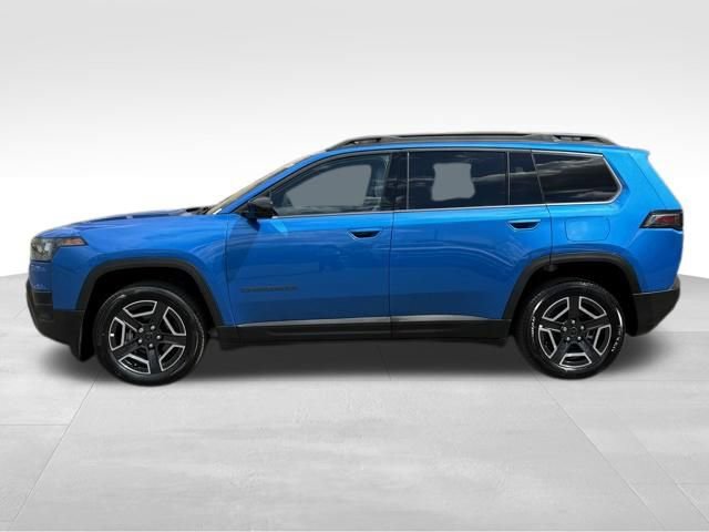 New 2026 Jeep Cherokee Laredo image 4