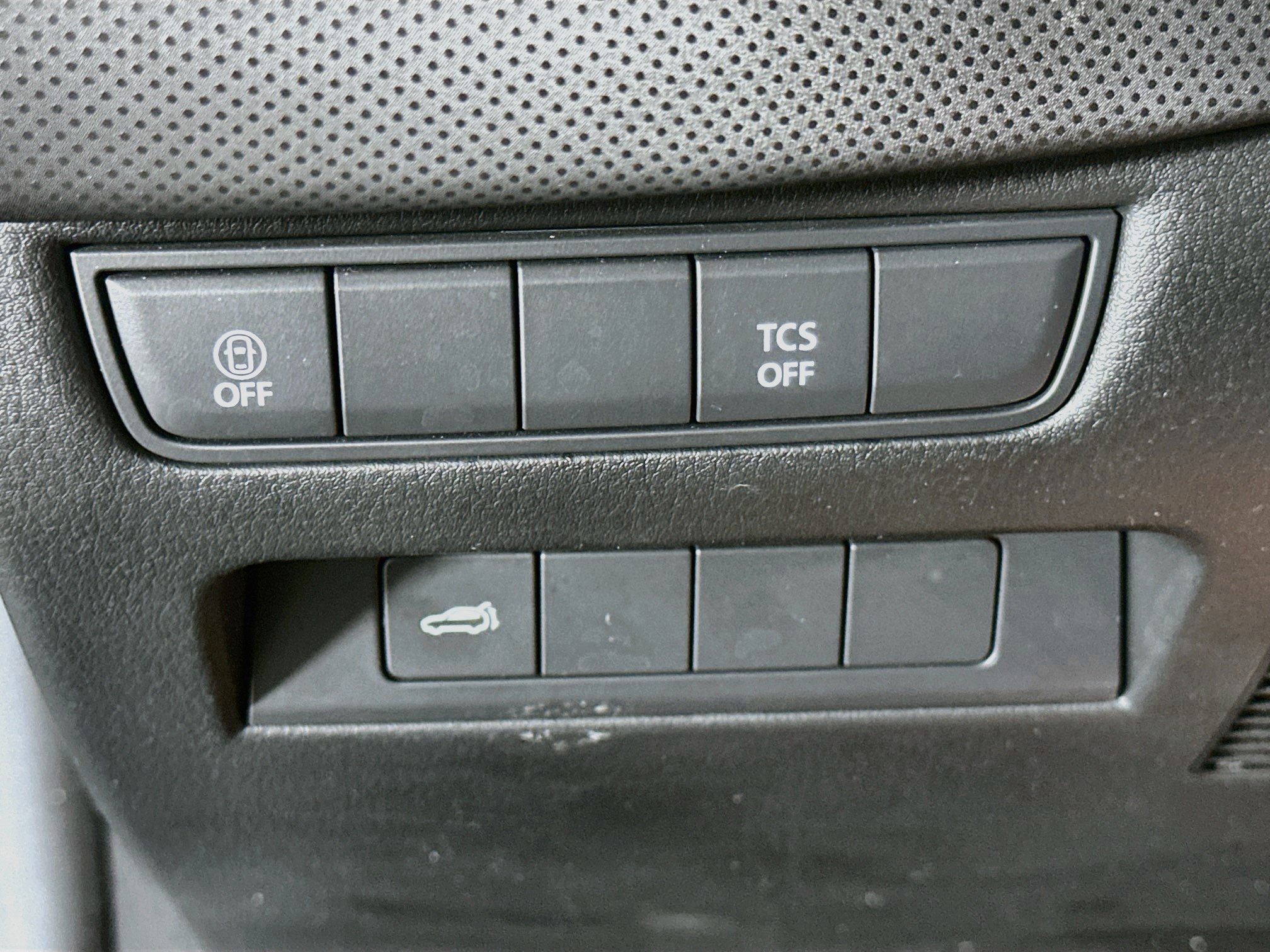 Used 2025 MAZDA CX-50 AWD 2.5 S w/ Premium Package image 17