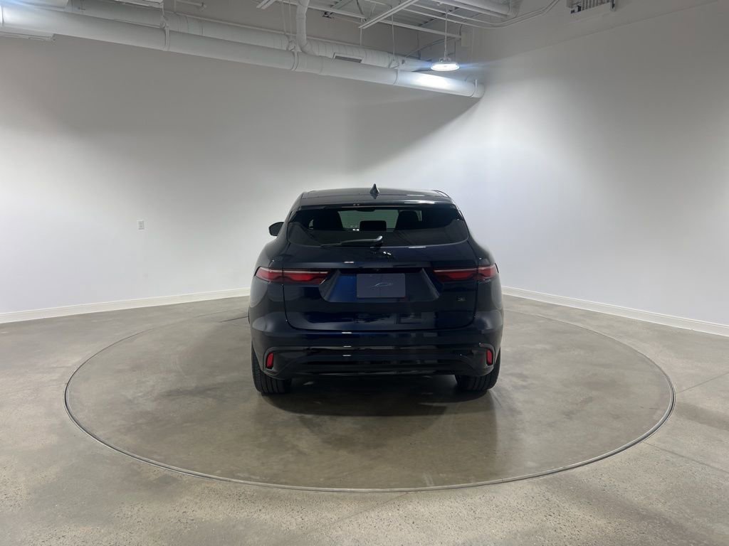 New 2026 Jaguar F-PACE R-Dynamic S image 4