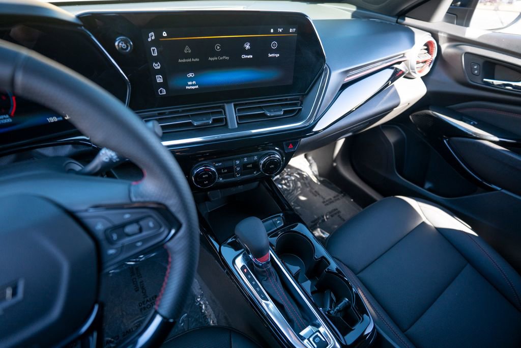 Certified 2026 Chevrolet Trax RS image 24