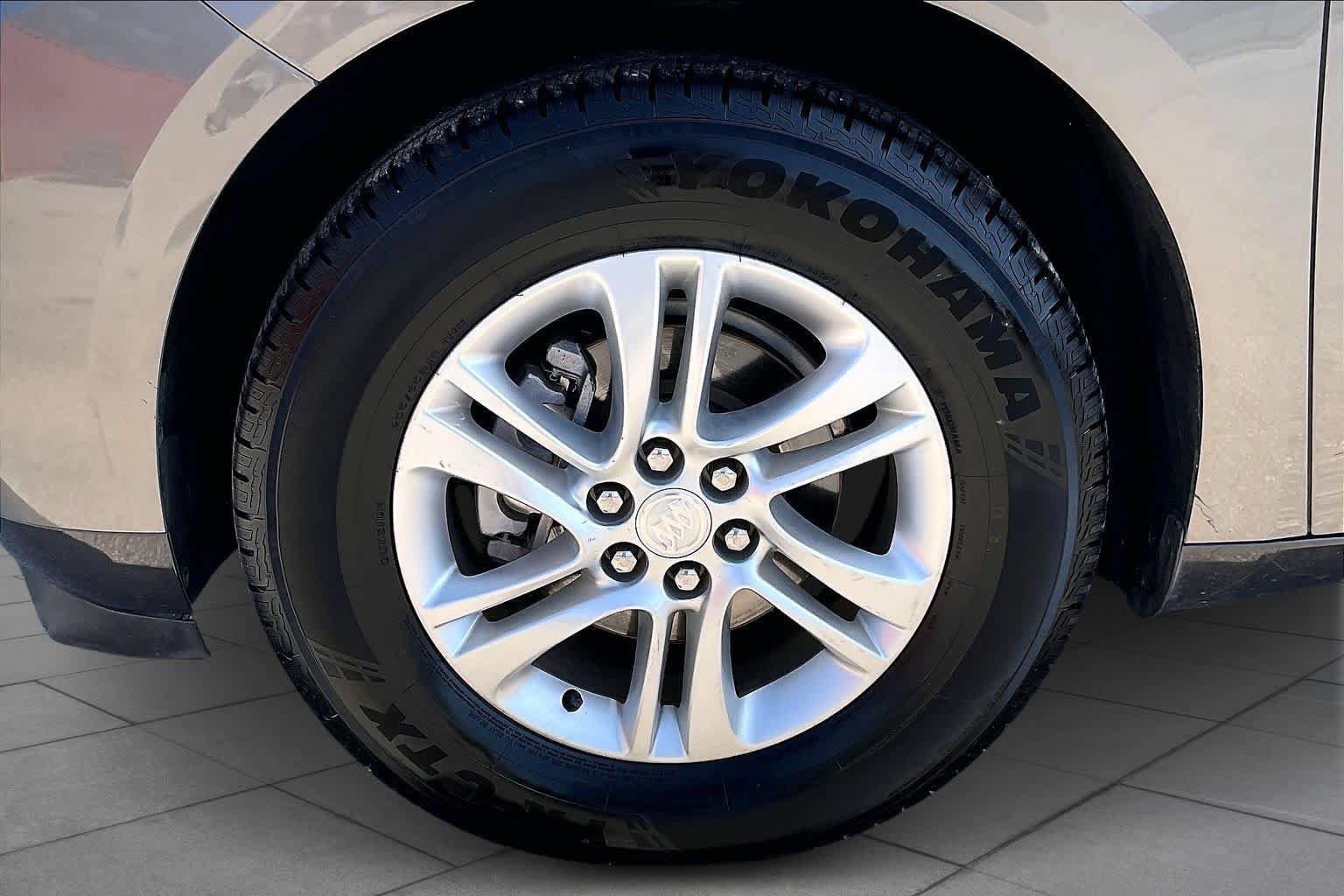 Used 2019 Buick Enclave Premium FWD image 11