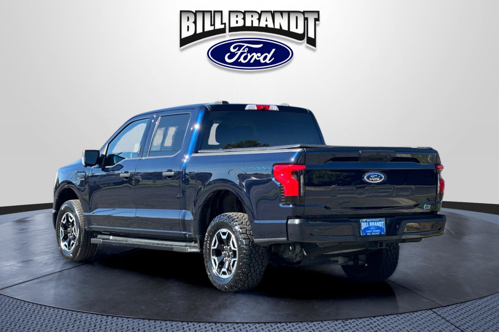 Used 2023 Ford F150 Lightning XLT AWD/4WD image 5