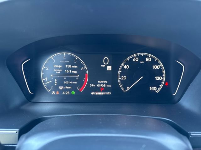 Used 2025 Honda Pilot TrailSport image 25