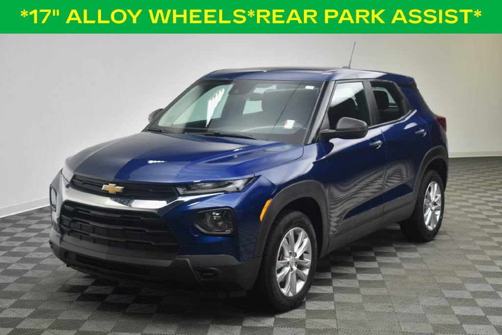 Used 2022 Chevrolet TrailBlazer LS AWD/4WD image 2
