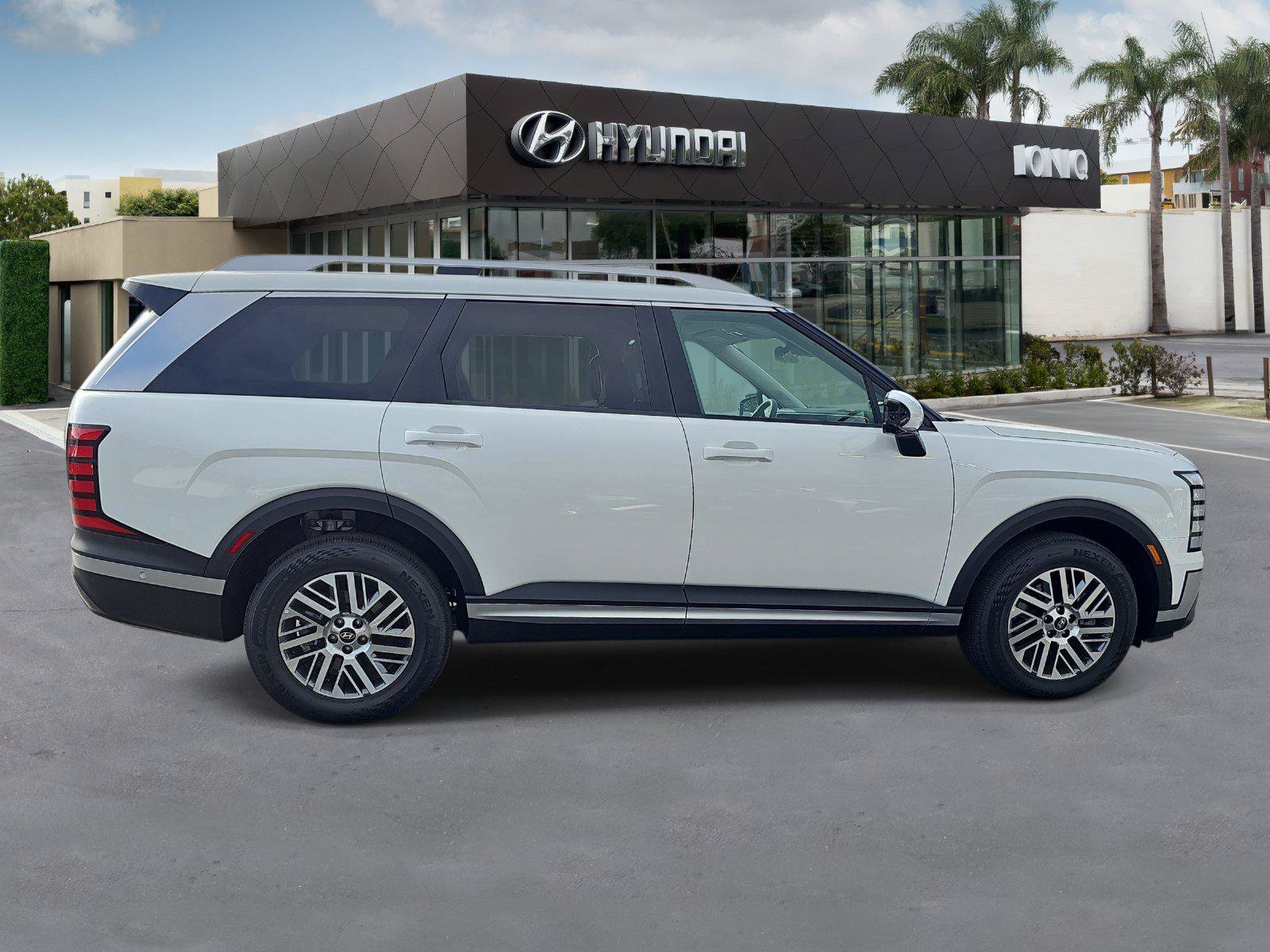 New 2026 Hyundai Palisade SEL AWD/4WD image 2