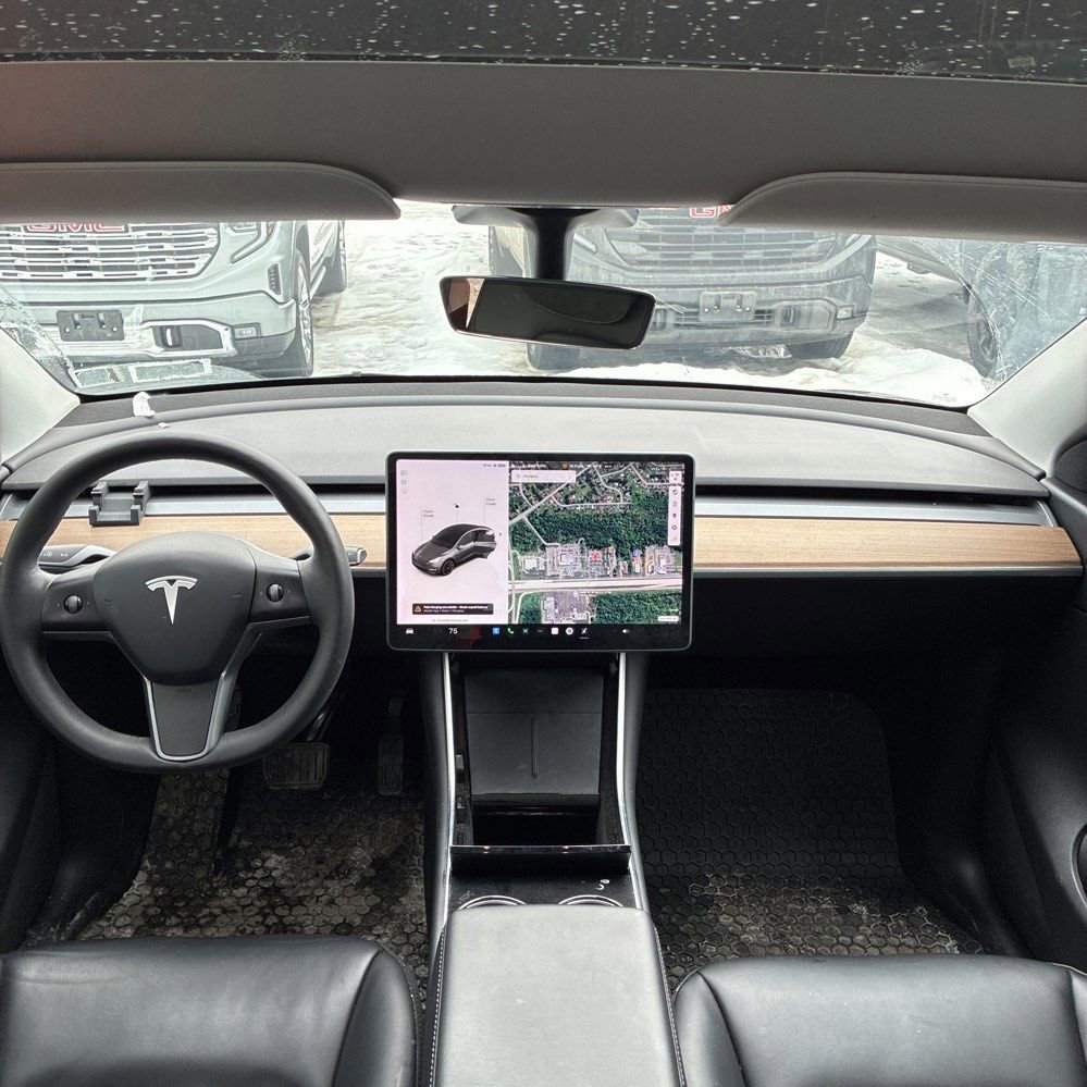 Used 2021 Tesla Model Y Long Range image 4