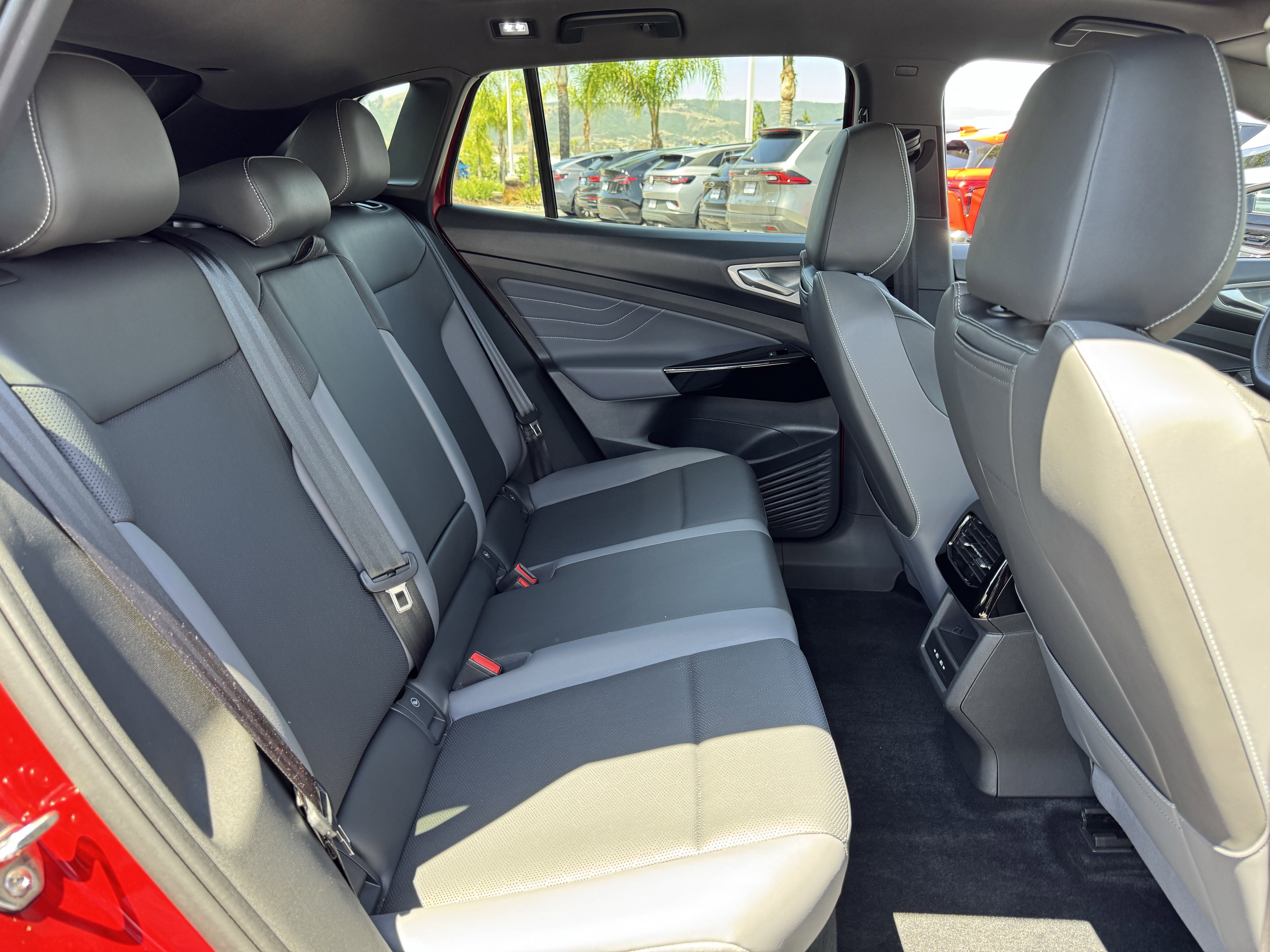Used 2023 Volkswagen ID.4 Pro S RWD image 35