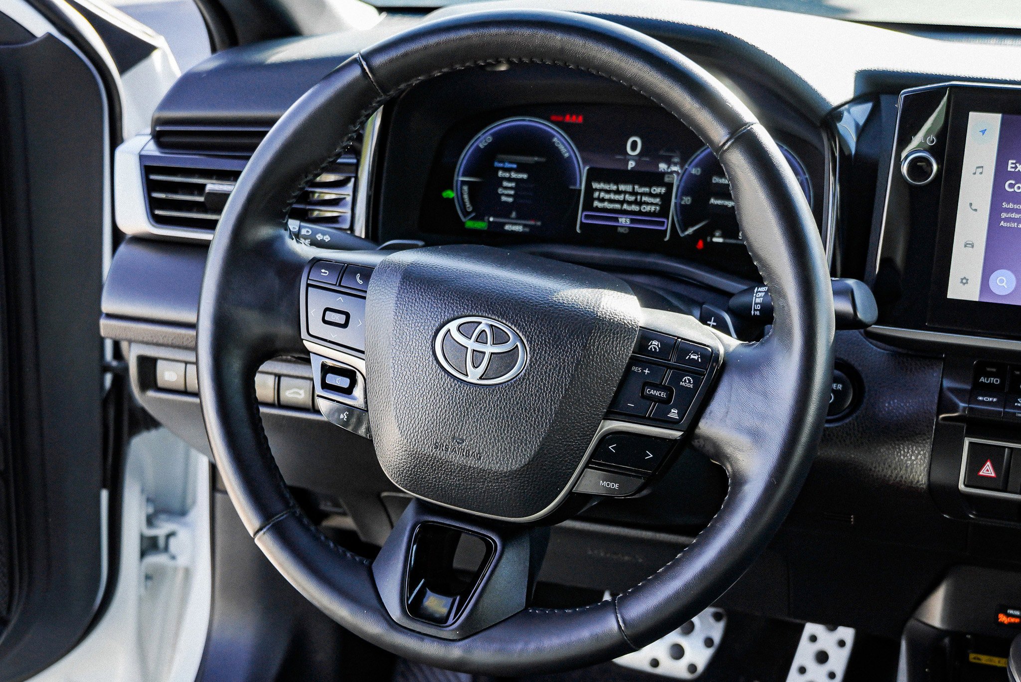 Used 2025 Toyota Camry XSE FWD image 31