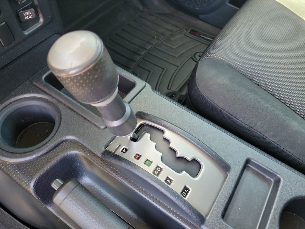 Used 2012 Toyota FJ Cruiser 2WD w/ Upgrade Pkg image 27