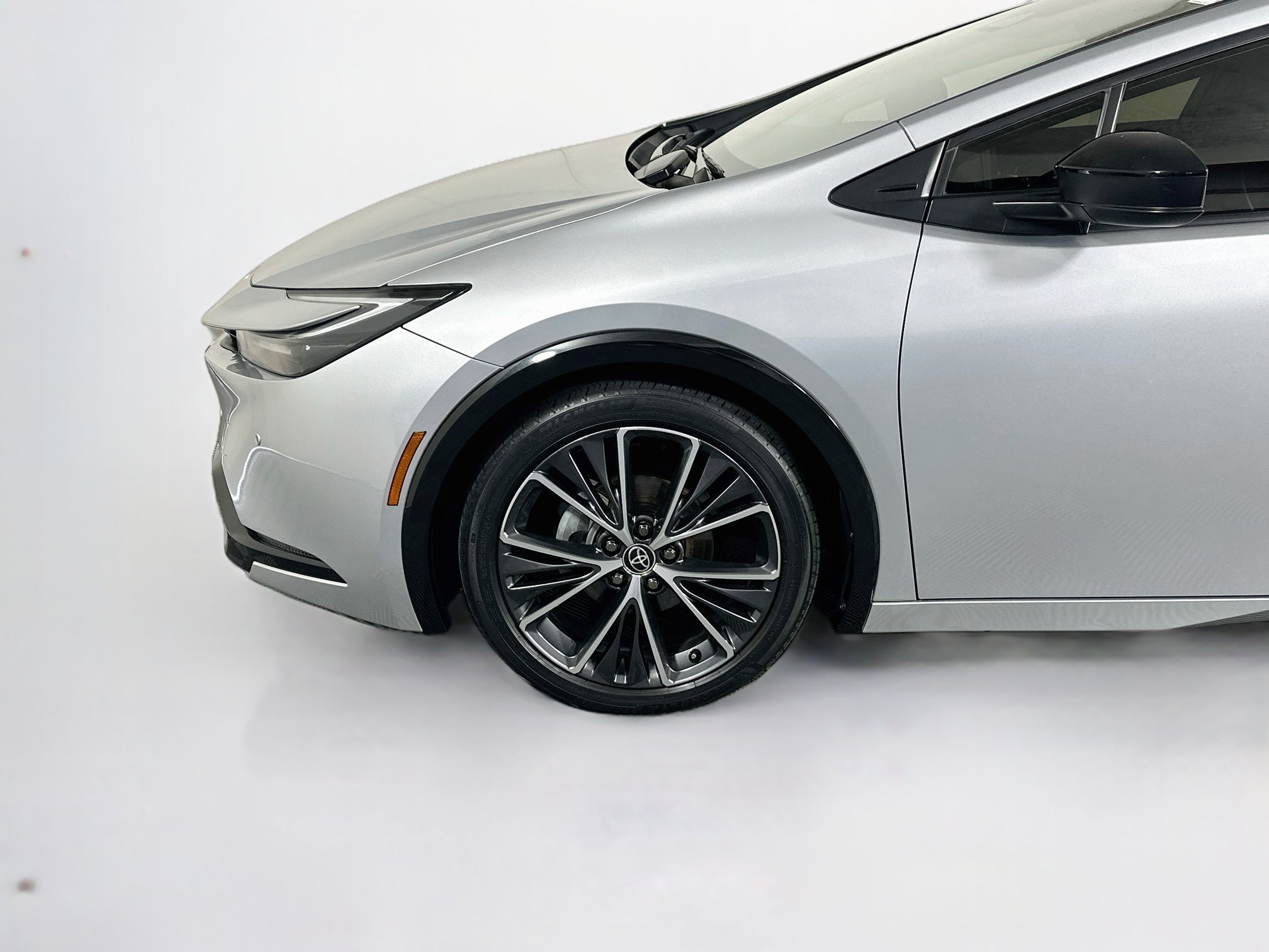 Certified 2023 Toyota Prius XLE FWD image 11