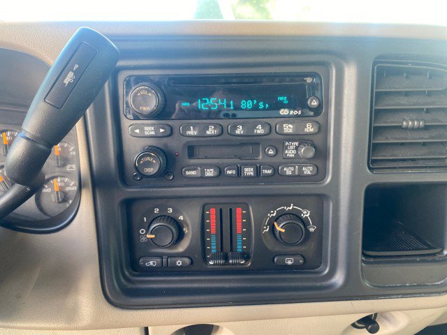 Used 2003 Chevrolet Suburban LS image 56