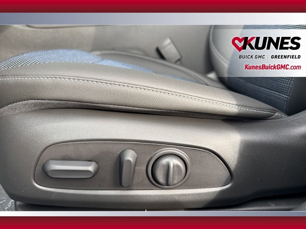 New 2026 Buick Envista Sport Touring FWD image 13