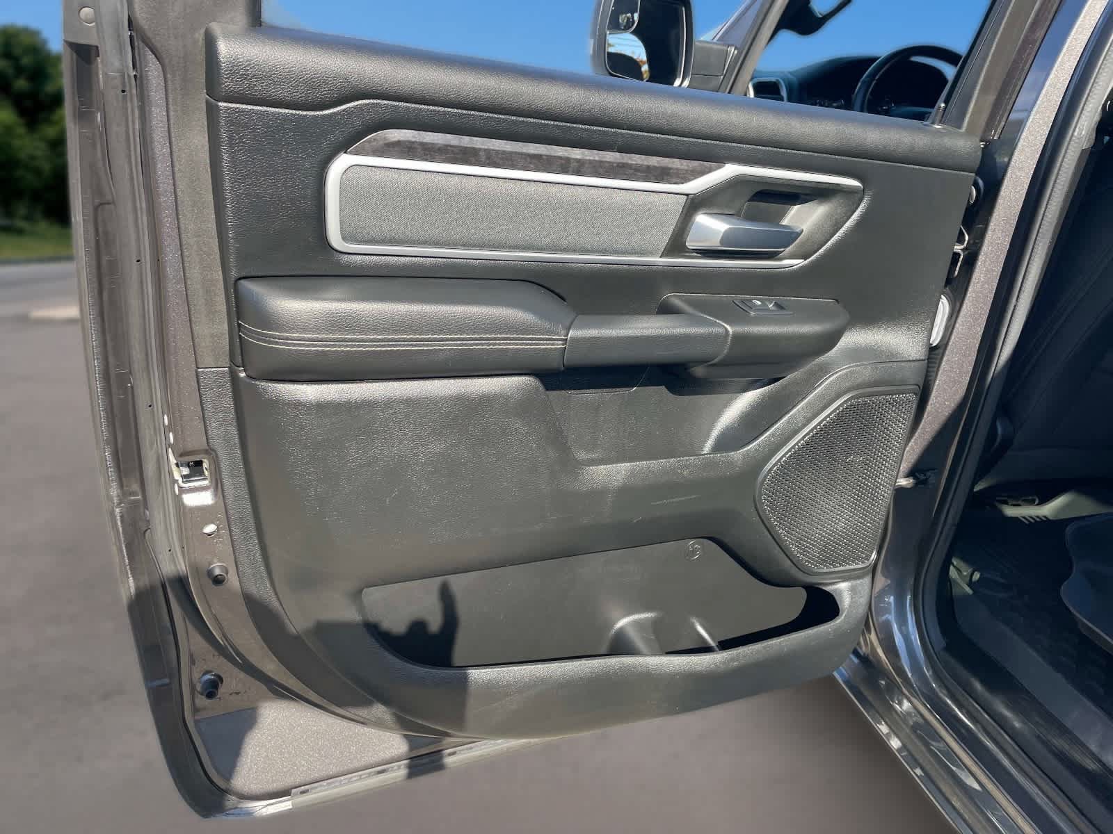 Used 2023 RAM 1500 Big Horn AWD/4WD image 18