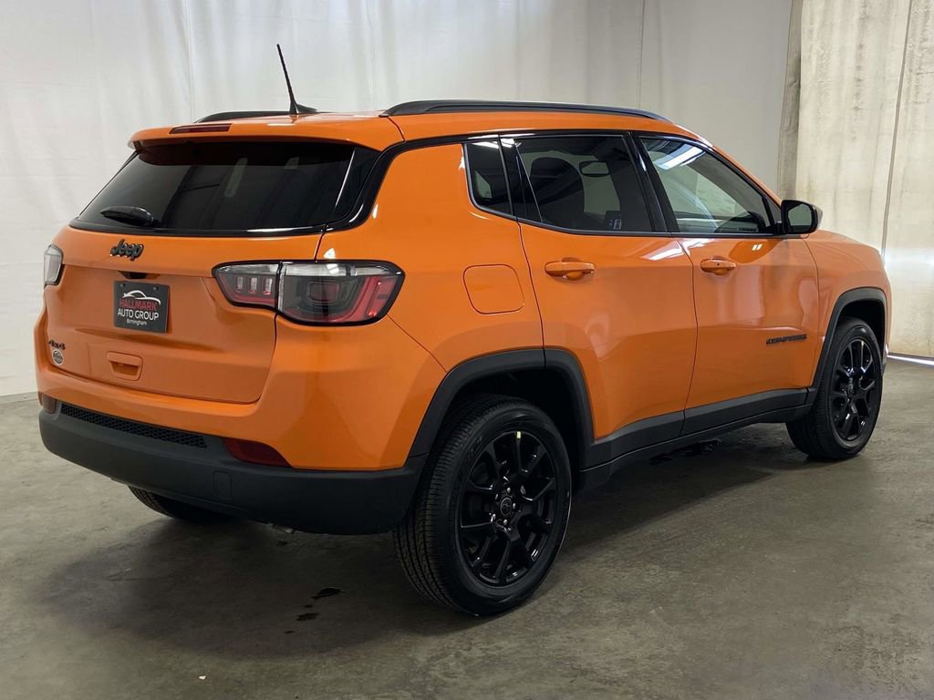 New 2026 Jeep Compass Latitude image 3