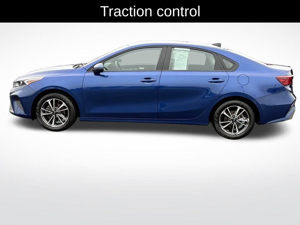 Used 2024 Kia Forte LXS w/ LXS Technology Package image 7