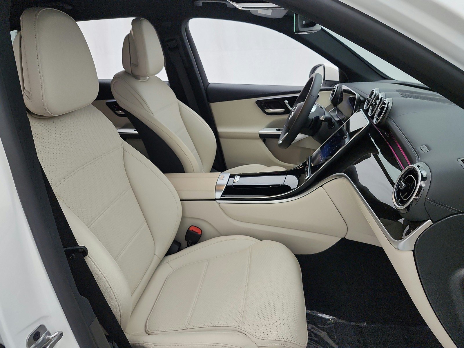 Certified 2024 Mercedes-Benz GLC 300 4MATIC image 18