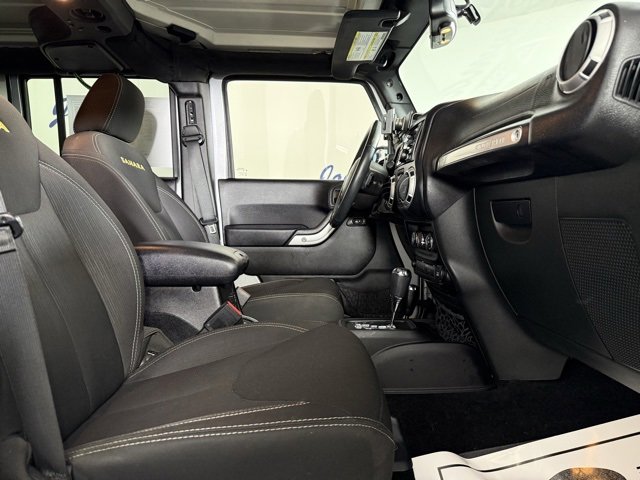 Used 2015 Jeep Wrangler Unlimited Sahara w/ Connectivity Group image 16