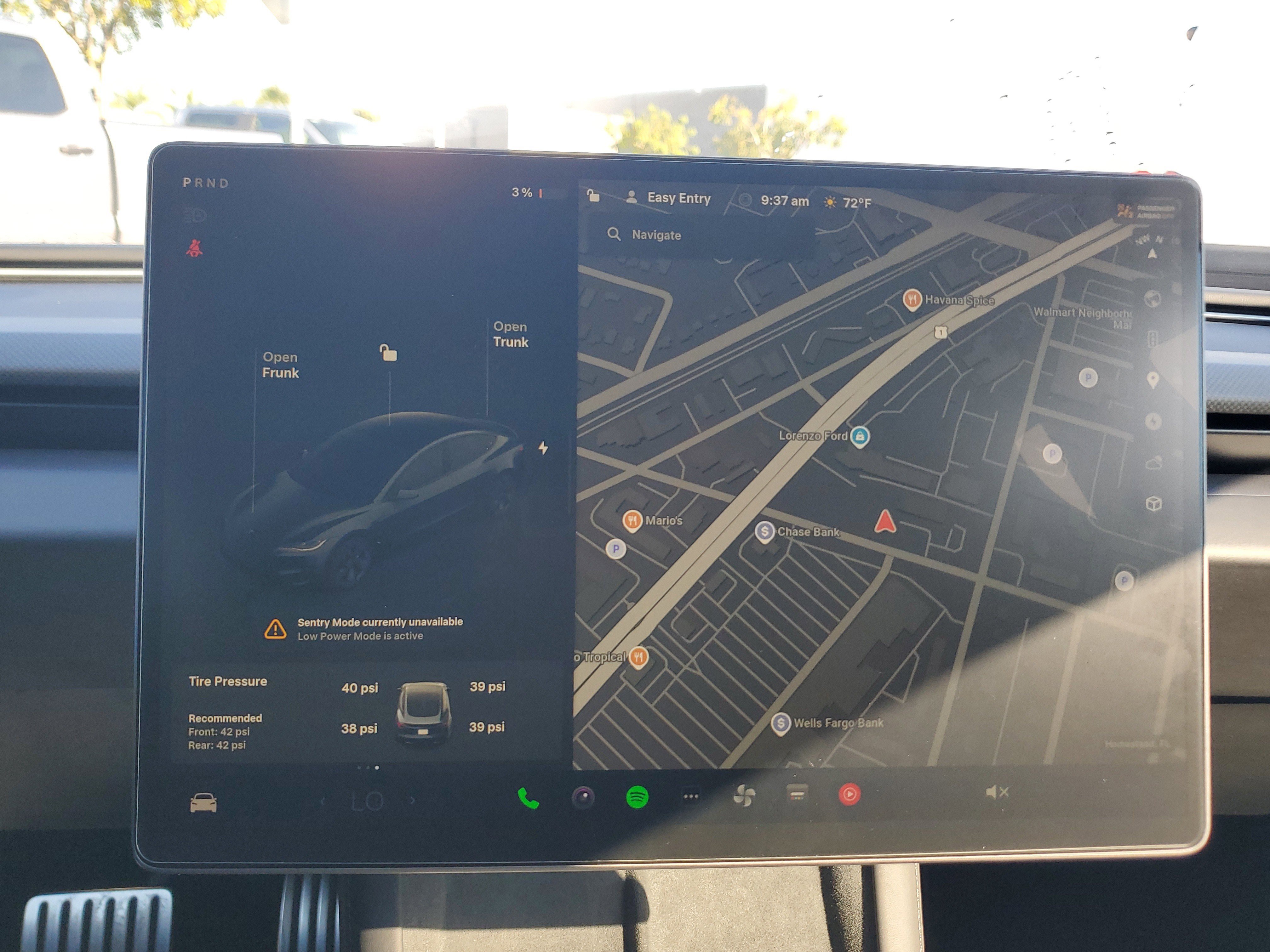 Used 2024 Tesla Model 3 Performance image 10