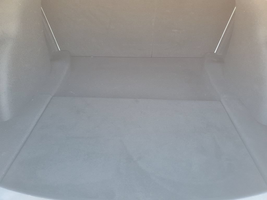 Used 2023 Tesla Model 3 Standard Range RWD image 9