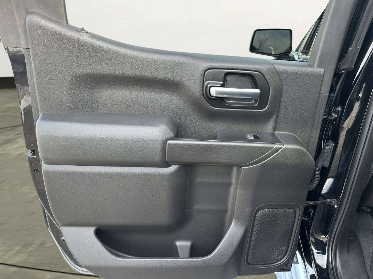Used 2019 Chevrolet Silverado 1500 LT w/ All-Star Edition AWD/4WD image 12