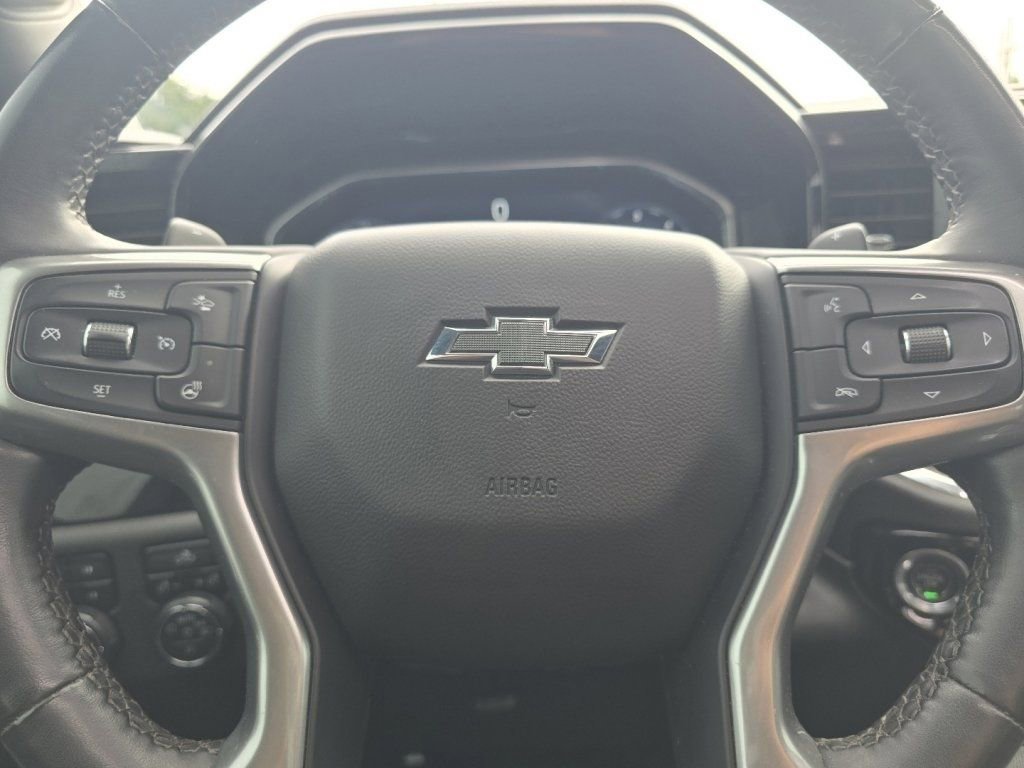 Used 2023 Chevrolet Silverado 1500 RST AWD/4WD image 32