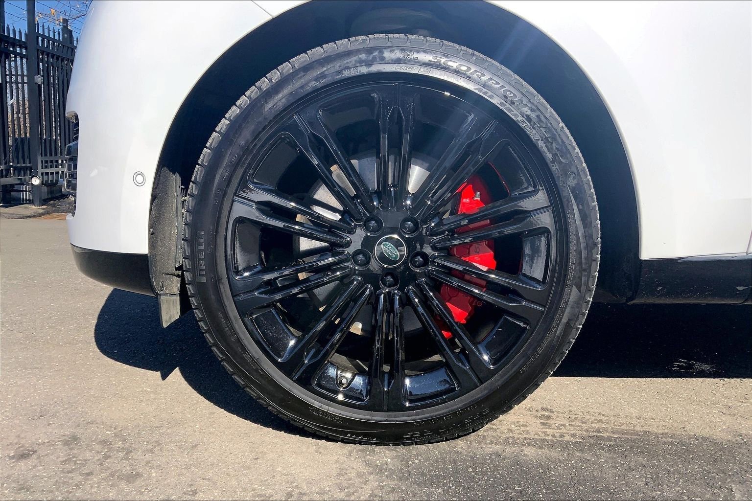 Used 2024 Land Rover Range Rover SE image 10