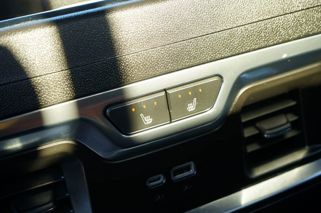 Used 2024 GMC Sierra 1500 Denali Ultimate image 17