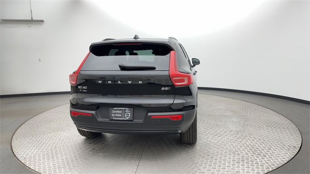 Certified 2024 Volvo XC40 B5 Plus w/ Protection Package Premier image 3