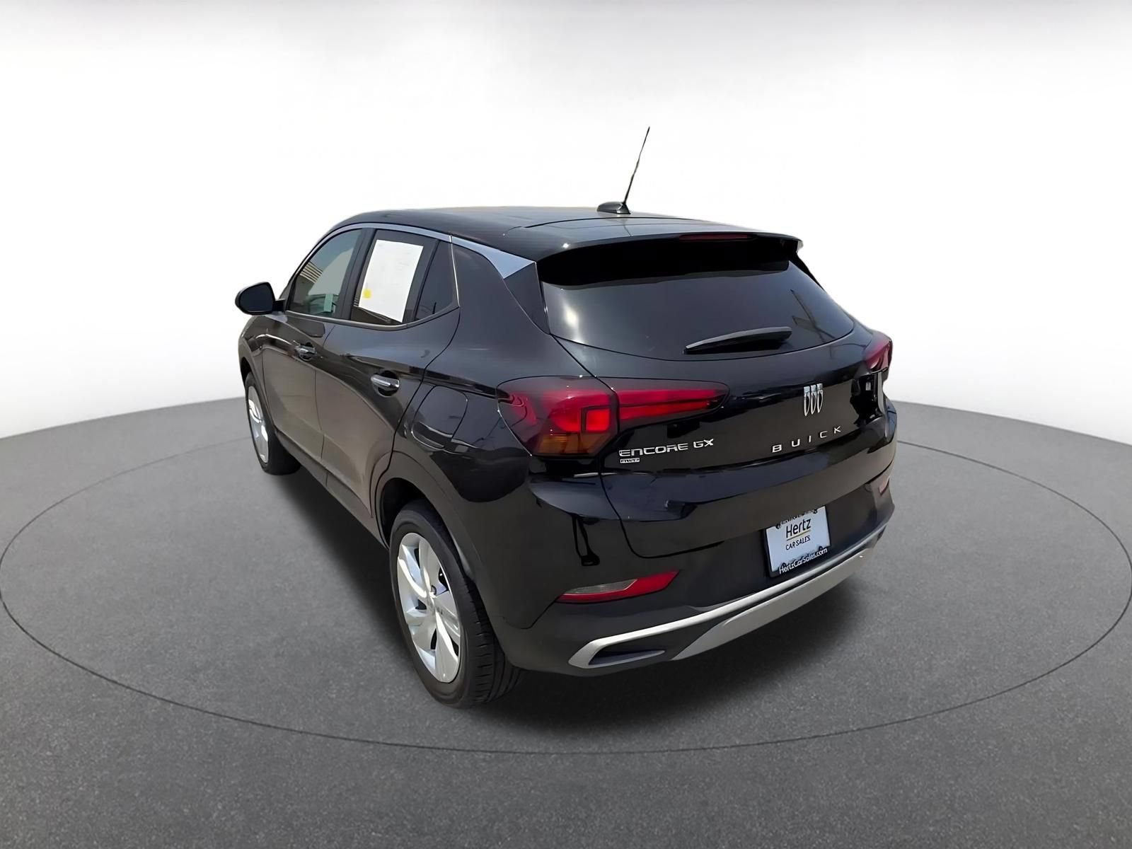 Used 2025 Buick Encore GX Preferred AWD/4WD image 11