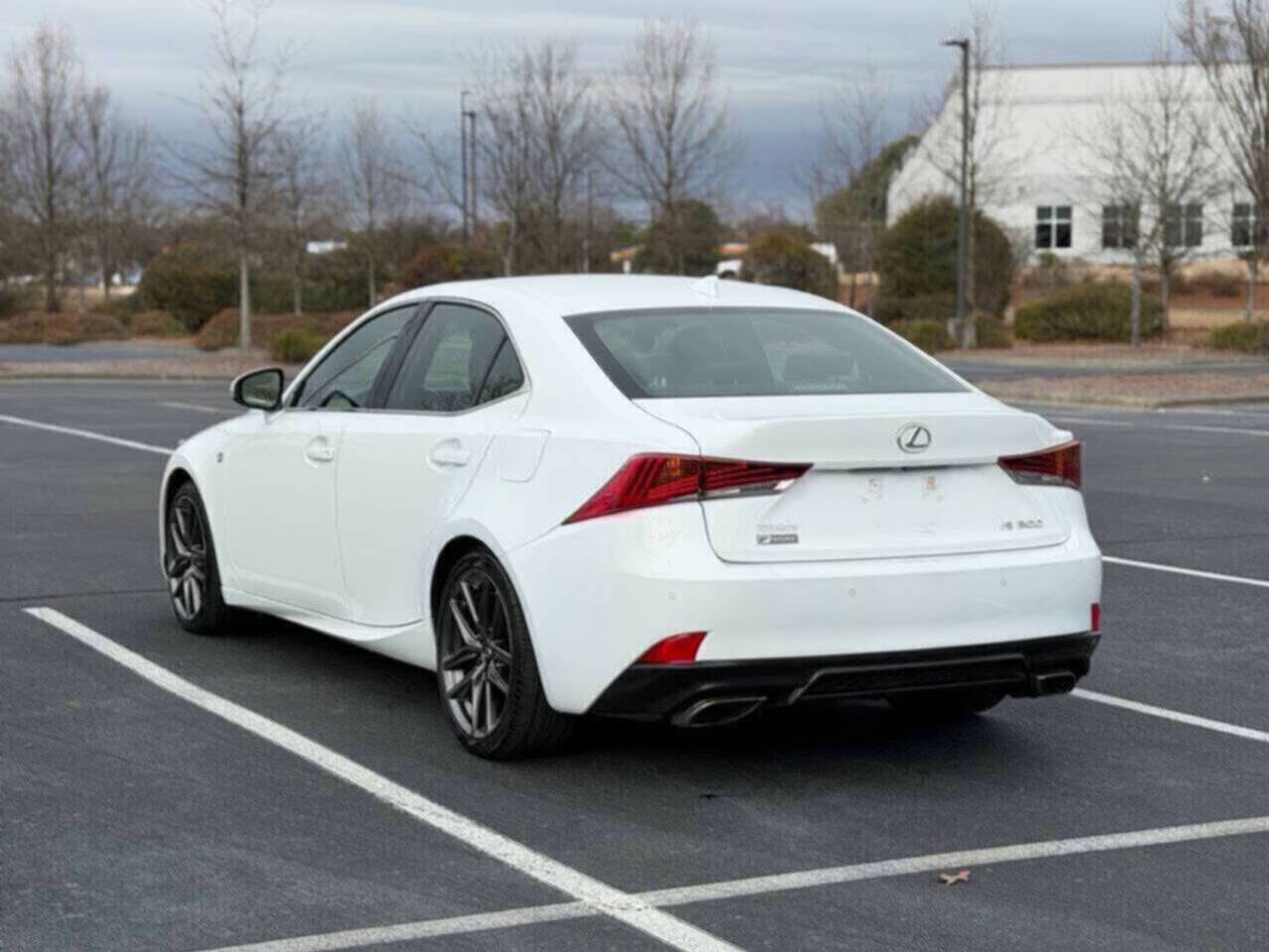 Used 2020 Lexus IS 300 F Sport w/ F Sport Package image 4