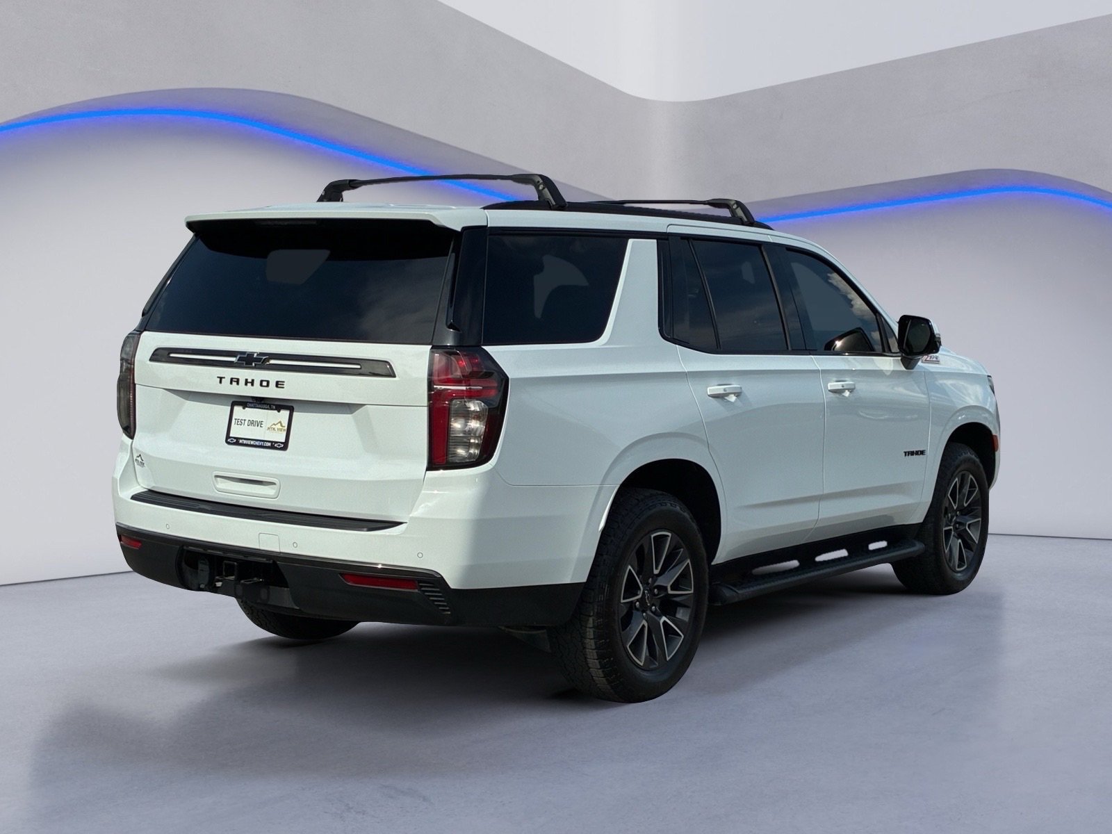 Used 2022 Chevrolet Tahoe Z71 w/ Luxury Package AWD/4WD image 11