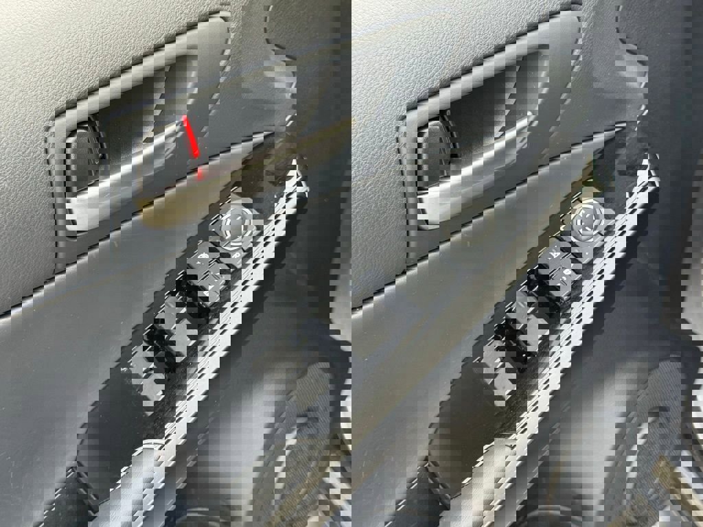 Certified 2024 Lexus IS 300 w/ Comfort Package image 22