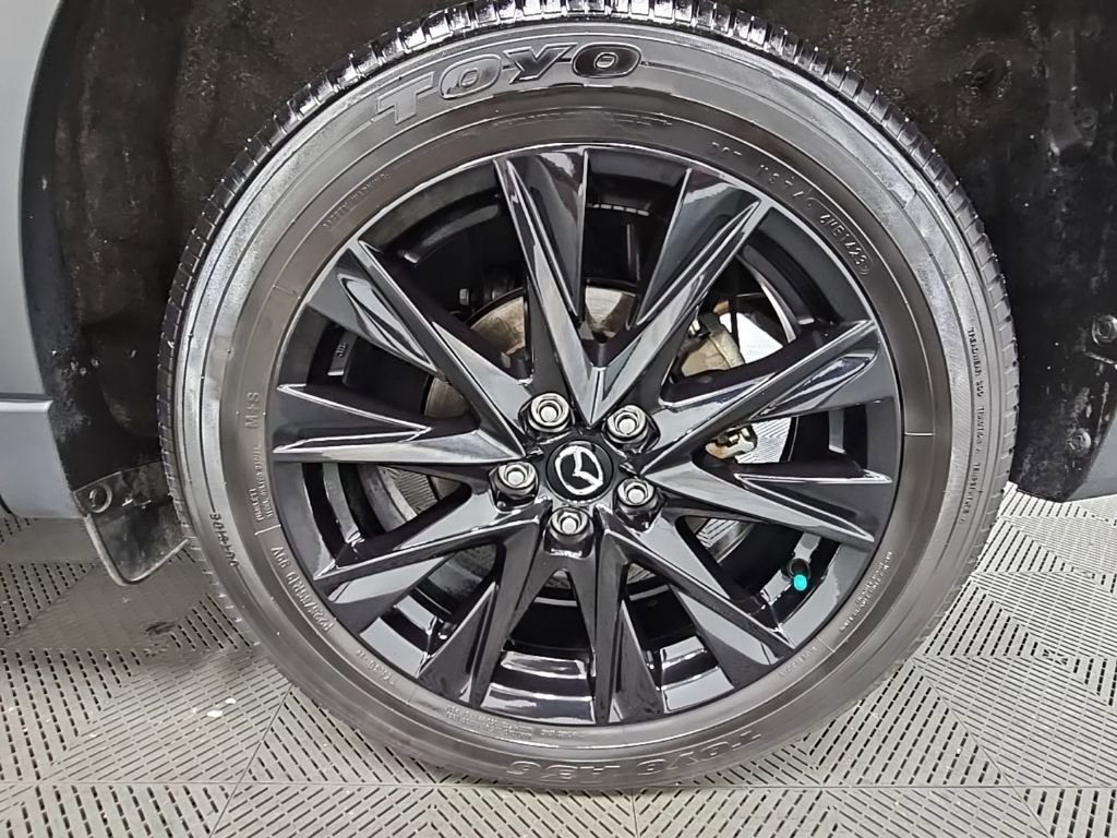 Used 2023 MAZDA CX-5 Carbon Edition image 44