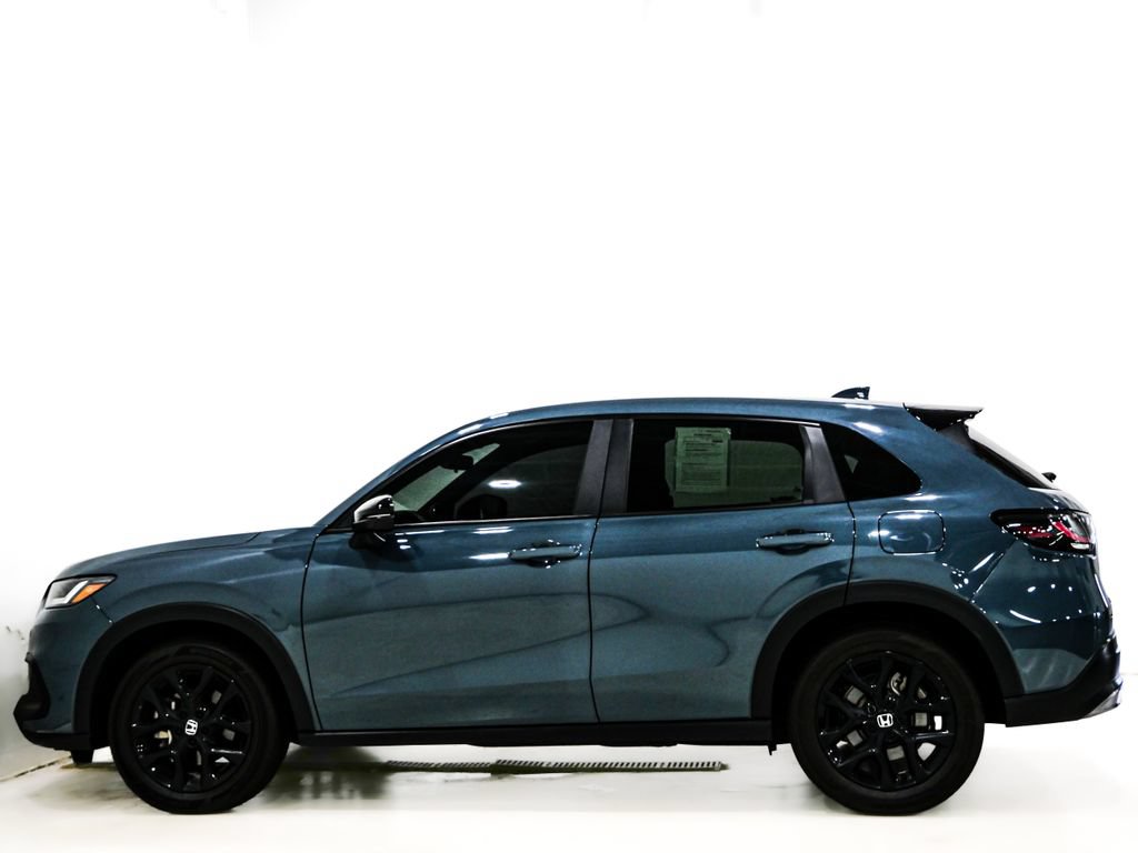 Used 2025 Honda HR-V Sport image 5