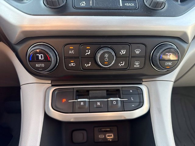 Used 2023 GMC Acadia SLT w/ Technology Package FWD image 22